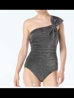 Commando Girls Shimmery One-Shoulder One-Piece Swimsuit in Silver